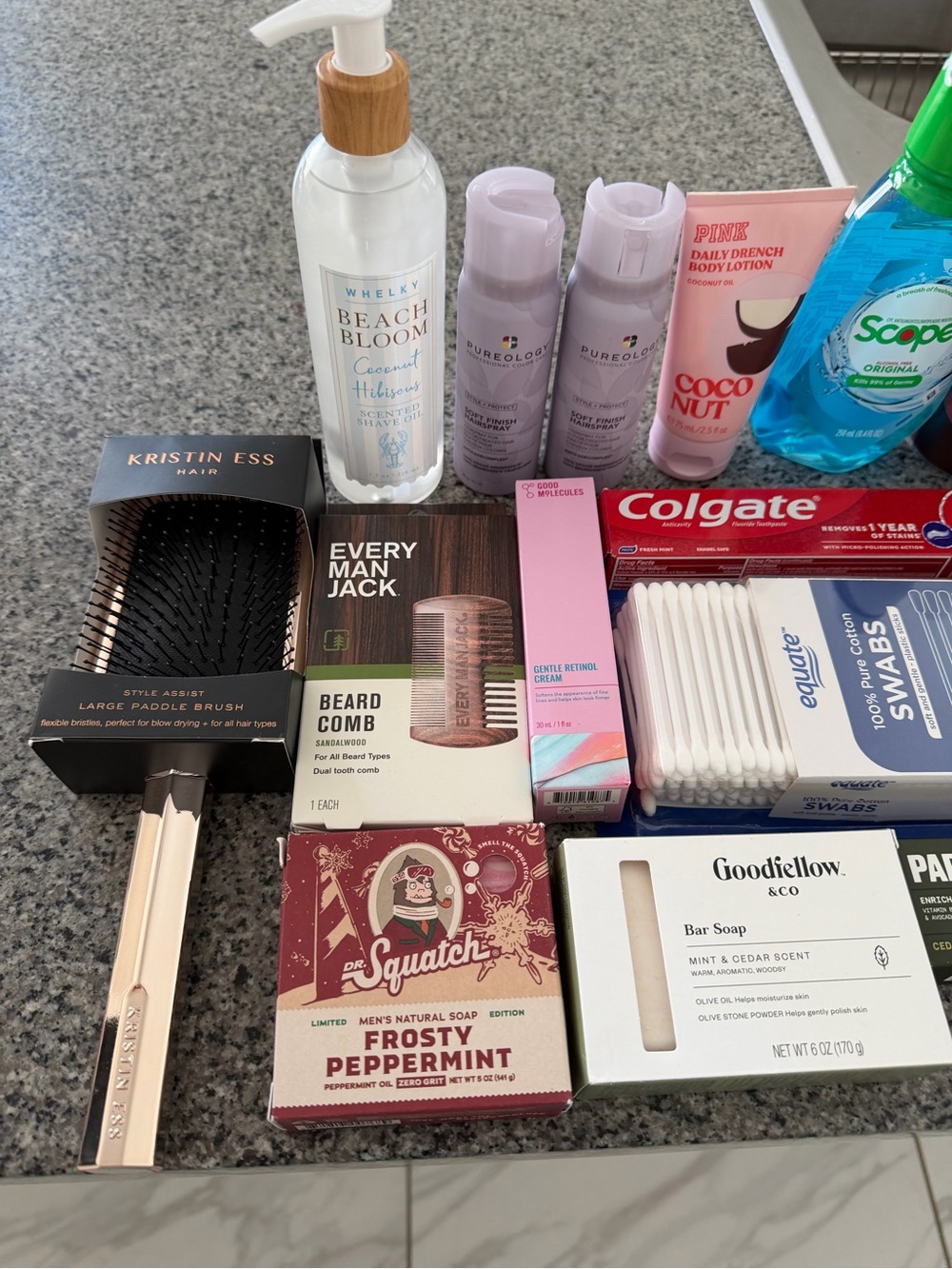 Assorted beauty bundle! - Picture 2 of 4